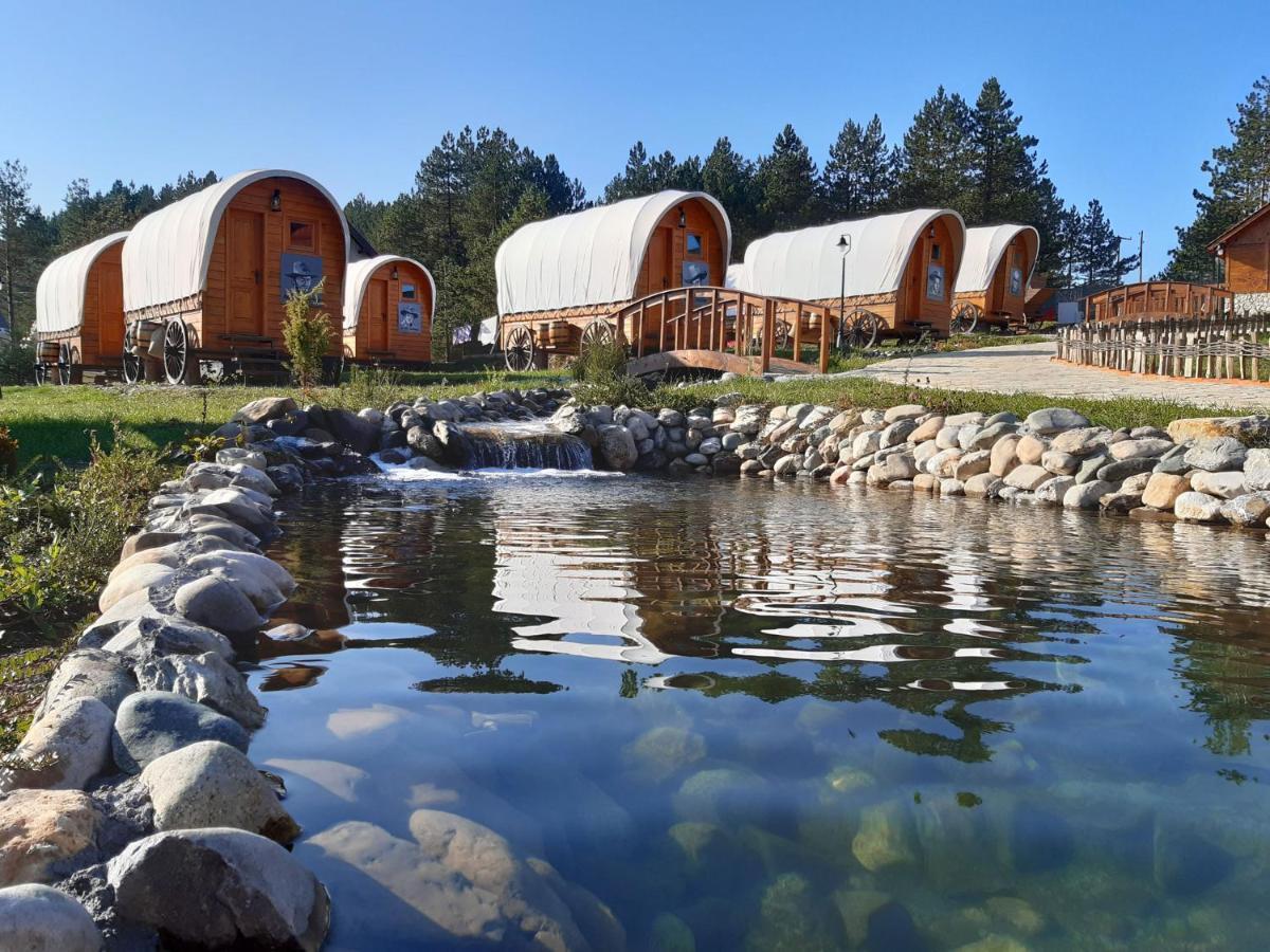 El Paso City, Zlatibor - Unique Wooden Cottages, Treehouse, Wild West Rooms, Accommodation 1-6 People Екстериор снимка