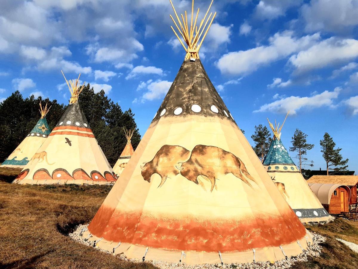 El Paso City, Zlatibor - Unique Wooden Cottages, Treehouse, Wild West Rooms, Accommodation 1-6 People Екстериор снимка