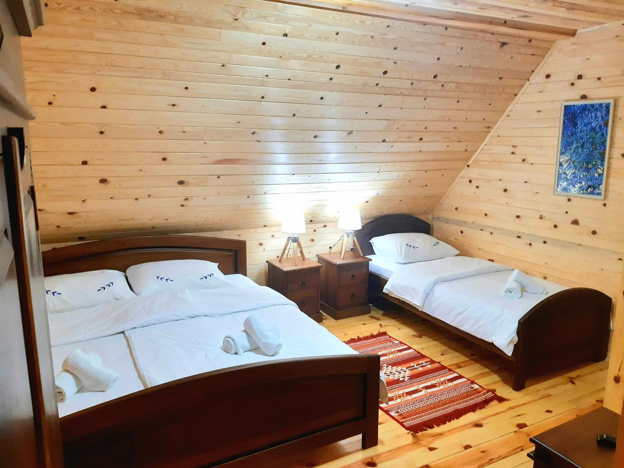 El Paso City, Zlatibor - Wooden Cottages Unique, Treehouse, Wild West Rooms, Accommodation 1-6 People Стая снимка